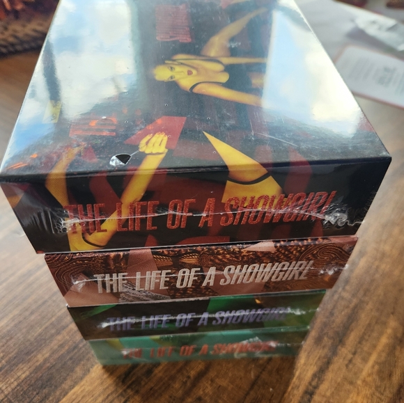 Life of a Showgirl Set of 4 Limited Edition Accessory Gift CD Set - Picture 6 of 10